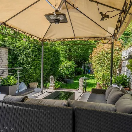 Grosses Haus - Gartenterrasse - Nahe Messen - Treppenlift - Koeln-Dus